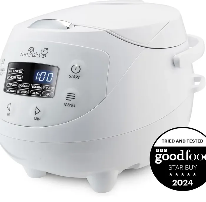Yum Asia Panda Mini Rice Cooker With Ninja Ceramic Bowl and Advanced Fuzzy Logic (3.5 cup, 0.63 litre) 4 Rice Cooking Functions, 4 Multicooker functions, Digital LED display - 120V