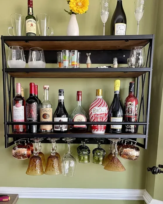 Furniture Industrial Wine Rack Wall Mounted with 8 Stem Wine Glass Holder