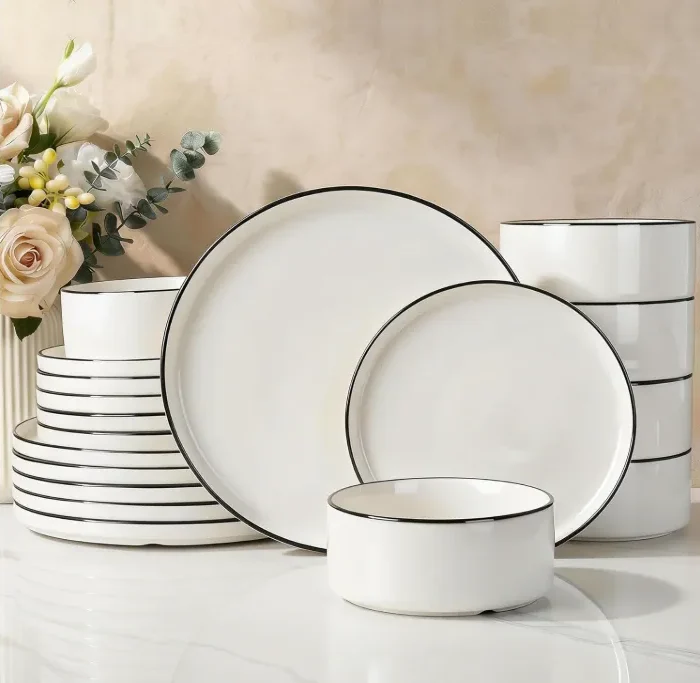Famiware Porcelain Dinnerware Set, 18-Piece Modern Plate and Bowl Set, dish set for 6, Microwave and Dishwasher Safe Tableware, White with Black Trim