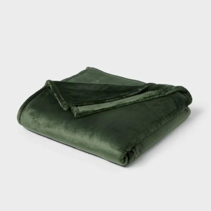 Full/Queen Microplush Blanket Green - Threshold