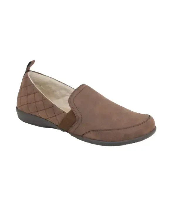 JSport Lisa Women's slip- on shoes, Size 9 New